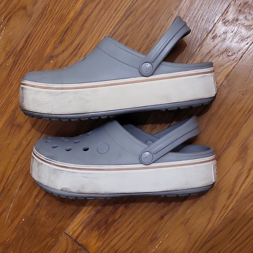Crocs - Picture 5 of 8